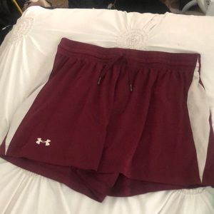 Maroon under armour shorts Sz L